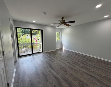 31 Harwood Lane - Photo Thumbnail 13