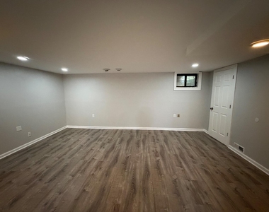 31 Harwood Lane - Photo Thumbnail 6