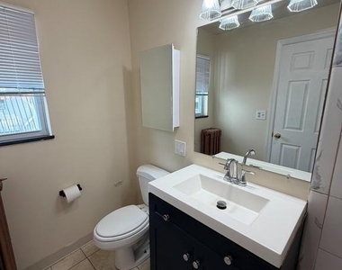 227 E Broad - Photo Thumbnail 6