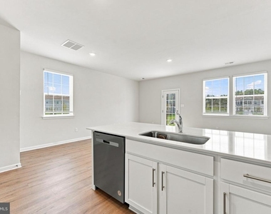 126 Corolla Drive - Photo Thumbnail 10