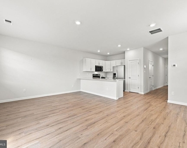 126 Corolla Drive - Photo Thumbnail 7