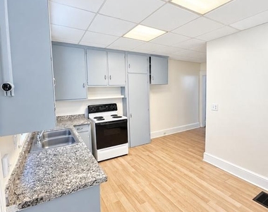 648-650 N Mulberry Street - Photo Thumbnail 1