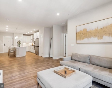 104 Saint Ives Place - Photo Thumbnail 8