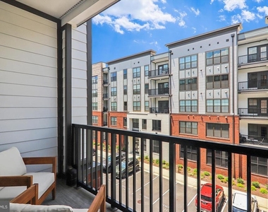 104 Saint Ives Place - Photo Thumbnail 33