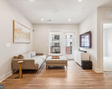 104 Saint Ives Place - Photo Thumbnail 13