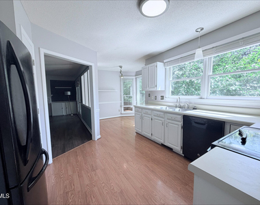 100 Drywood Place - Photo Thumbnail 1