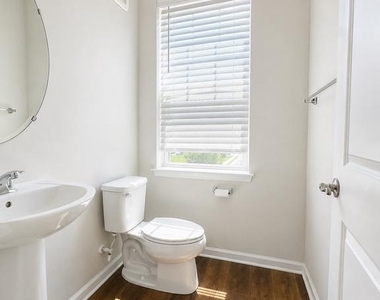10552 Neil Armstrong Way - Photo Thumbnail 2