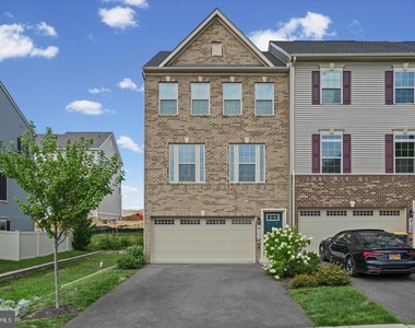 4111 Shirley Rose Court - Photo Thumbnail 38