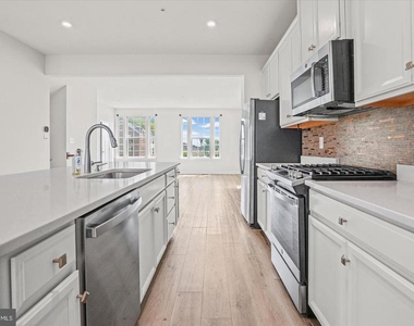 4111 Shirley Rose Court - Photo Thumbnail 3