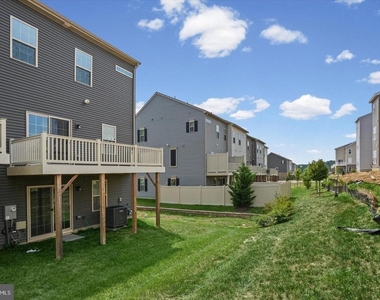 4111 Shirley Rose Court - Photo Thumbnail 35