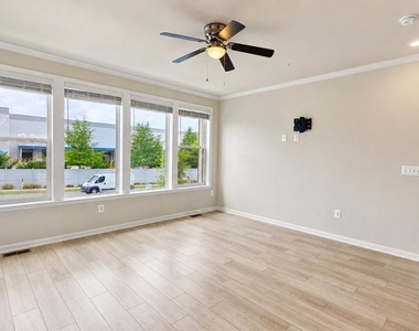 4809 Vista Green Lane - Photo Thumbnail 11