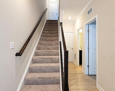 4809 Vista Green Lane - Photo Thumbnail 3