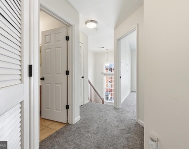 941 Pine Forest Lane - Photo Thumbnail 18