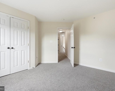 941 Pine Forest Lane - Photo Thumbnail 28