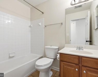 941 Pine Forest Lane - Photo Thumbnail 24