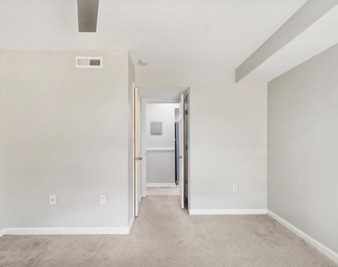 526 Wilson Bridge Drive - Photo Thumbnail 15