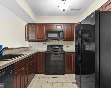 3811 Ernst Drive - Photo Thumbnail 11