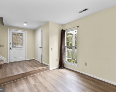 3811 Ernst Drive - Photo Thumbnail 5