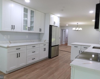14301 Northwyn Drive - Photo Thumbnail 9