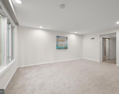 10600 Vantage Court - Photo Thumbnail 26