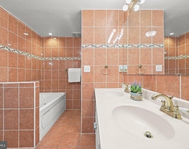 10600 Vantage Court - Photo Thumbnail 28