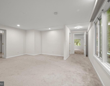 10600 Vantage Court - Photo Thumbnail 27