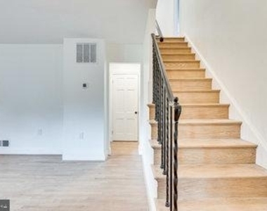 4610 Overbrook Road - Photo Thumbnail 10