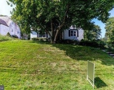 4610 Overbrook Road - Photo Thumbnail 5