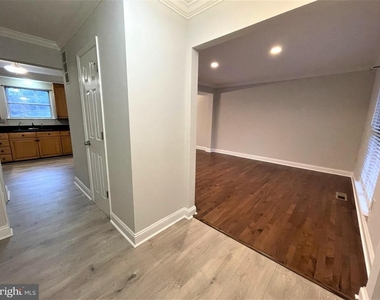 17626 Longview Lane - Photo Thumbnail 14
