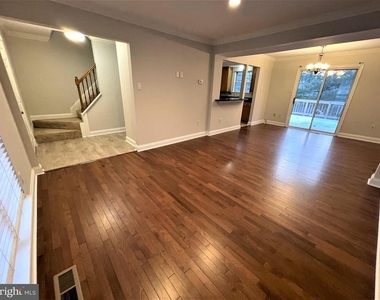 17626 Longview Lane - Photo Thumbnail 1