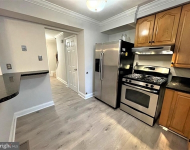 17626 Longview Lane - Photo Thumbnail 9
