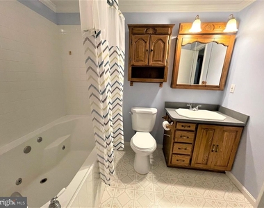 17626 Longview Lane - Photo Thumbnail 24