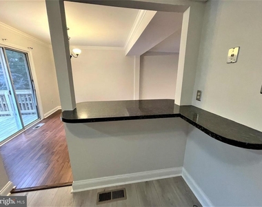 17626 Longview Lane - Photo Thumbnail 13