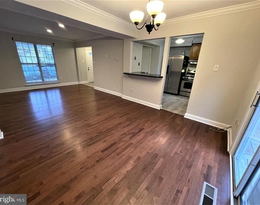 17626 Longview Lane - Photo Thumbnail 12