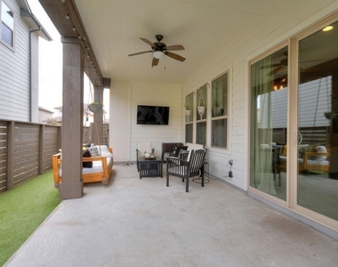 1708 Arcilla St - Photo Thumbnail 25