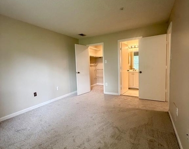 2703 Snowbird Terrace - Photo Thumbnail 27