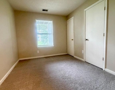 2703 Snowbird Terrace - Photo Thumbnail 31