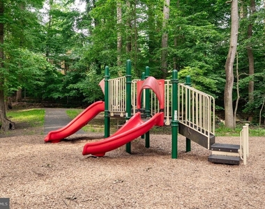 702 Chaney Drive - Photo Thumbnail 28