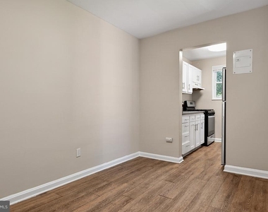702 Chaney Drive - Photo Thumbnail 15