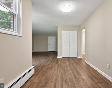 702 Chaney Drive - Photo Thumbnail 11