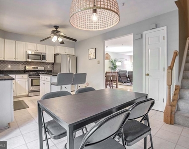 18806 Harmony Woods Lane - Photo Thumbnail 11