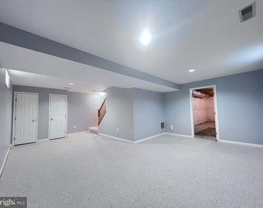 17207 Sumac Court - Photo Thumbnail 32