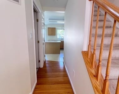 17207 Sumac Court - Photo Thumbnail 3