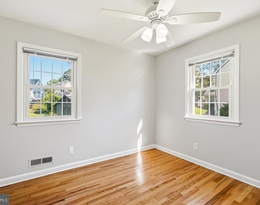 4107 Mitscher Court - Photo Thumbnail 12