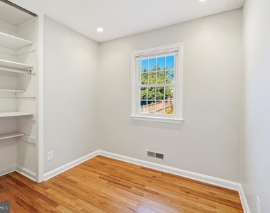 4107 Mitscher Court - Photo Thumbnail 13