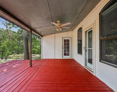 286 Simpson Ave - Photo Thumbnail 21