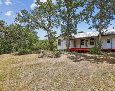 286 Simpson Ave - Photo Thumbnail 22