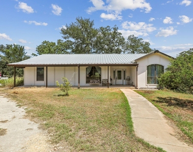 286 Simpson Ave - Photo Thumbnail 1
