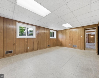 11601 Gowrie Court - Photo Thumbnail 34