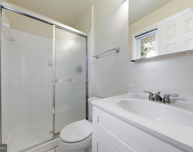 11601 Gowrie Court - Photo Thumbnail 20